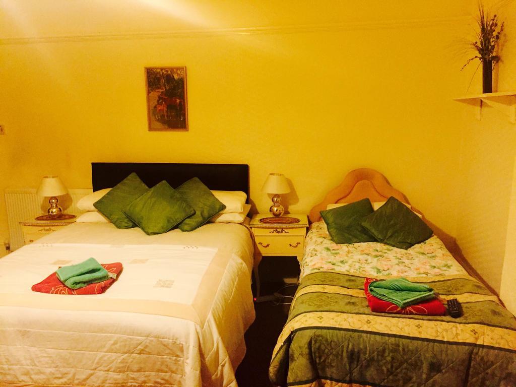 Southend Inn Hotel - Close To Beach, Train Station & Southend Airport Δωμάτιο φωτογραφία